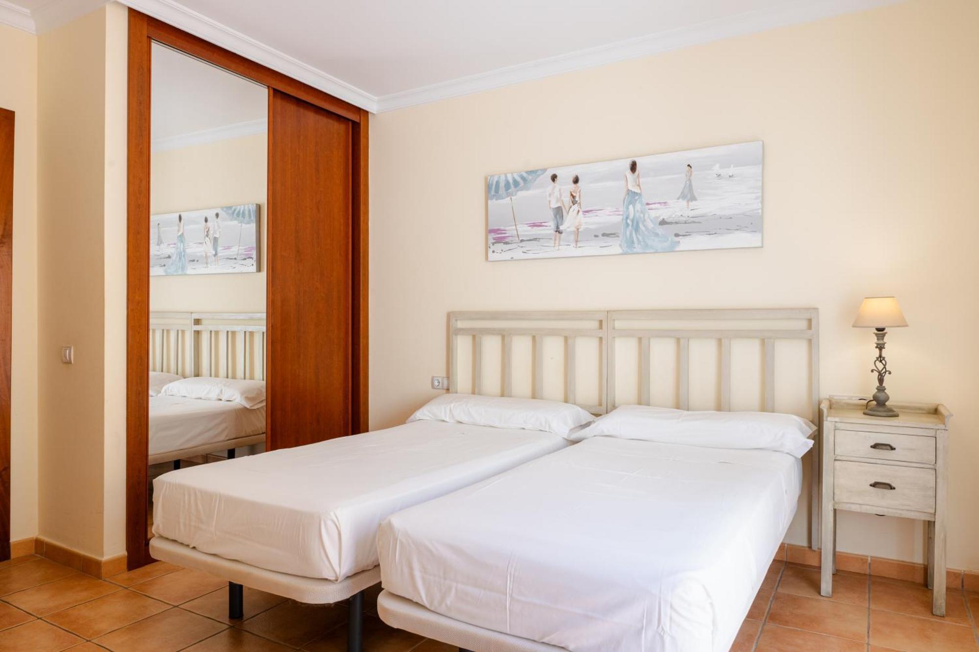 Villas Y Apartamentos El Sultan Corralejo Kültér fotó